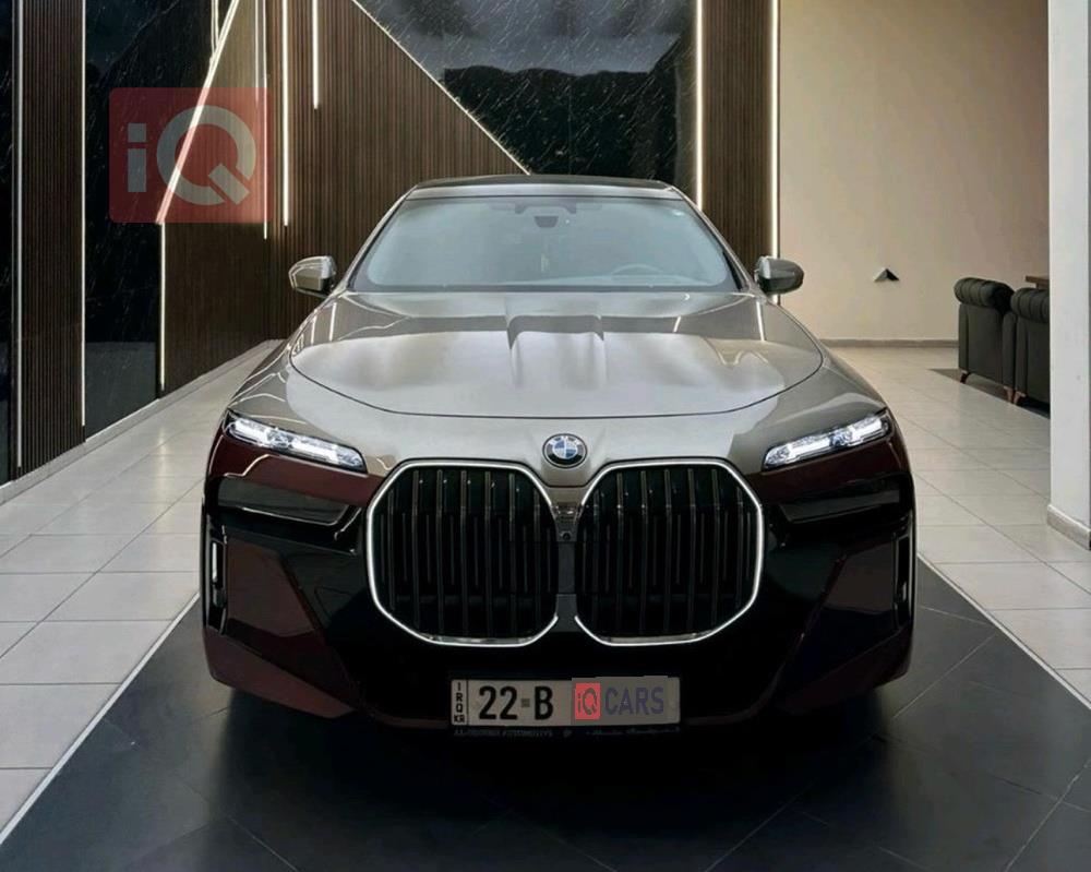 بي ام دبليو الفئة 7